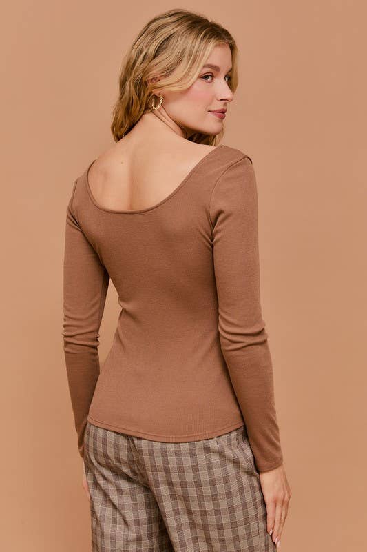 GILLI - Long Sleeve Sweetheart Rib Top