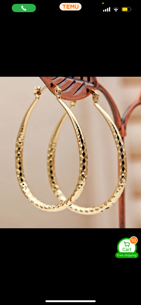 Oval gold hoops